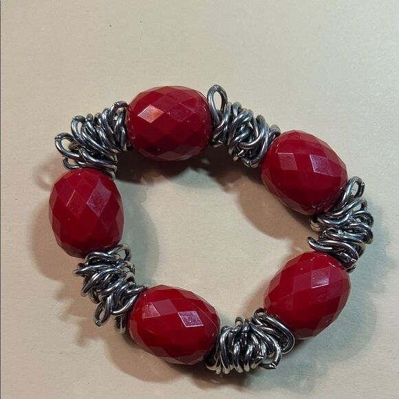 Red and Silver Beaded Bracelet - Picture 1 of 2